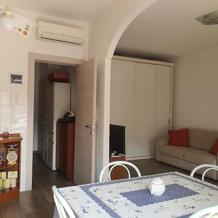 Royal Apartment *